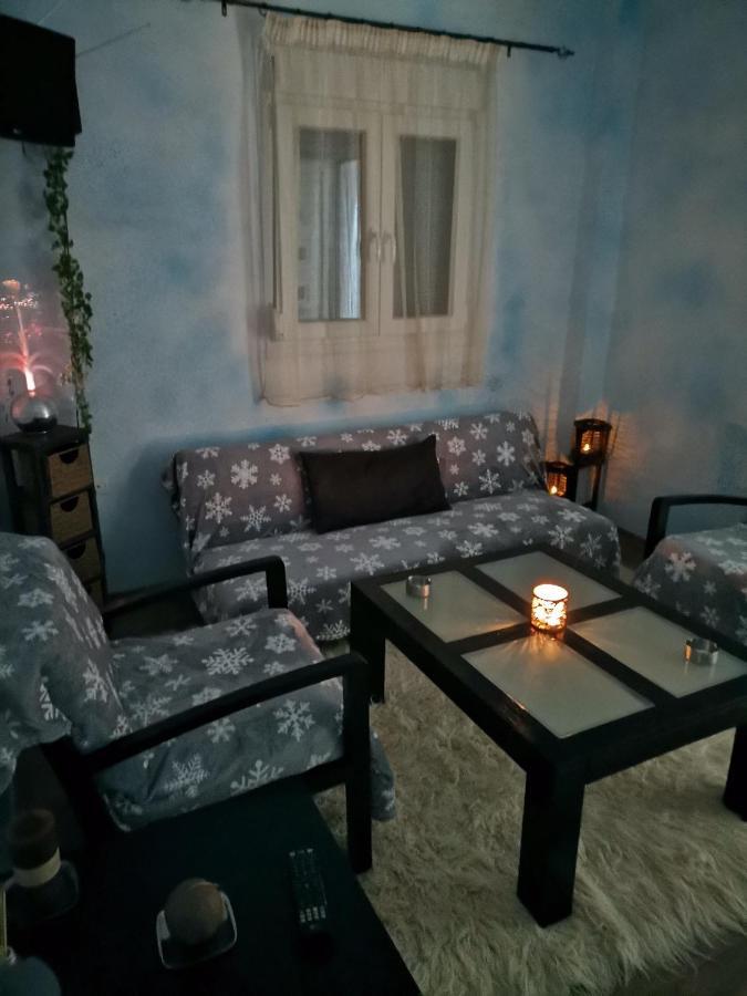 Frasta'S Rose Daire Plaka  Dış mekan fotoğraf