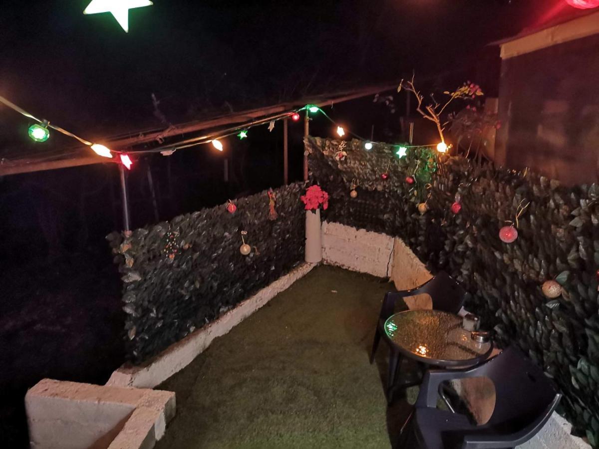 Frasta'S Rose Daire Plaka  Dış mekan fotoğraf